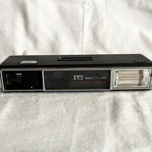 Vintage 1970’s ITT MagicFlash Telephoto 110 Camera* UNTESTED